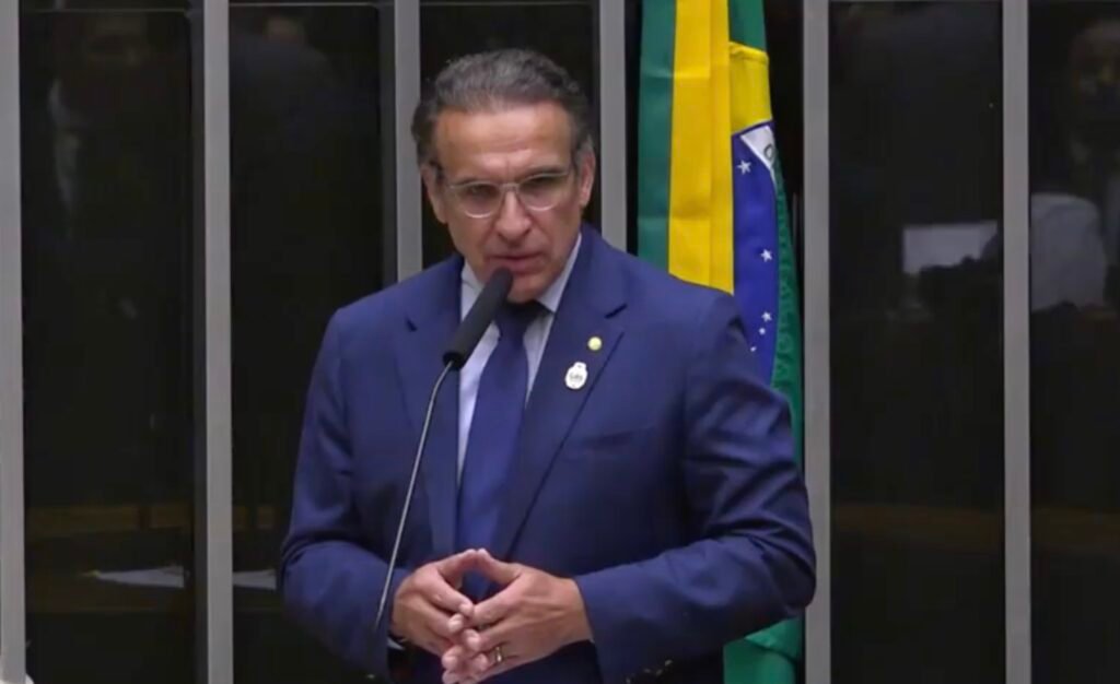 Avanço Social e Tecnológico: A Evolução do Auxílio Gás e o Combate à Pobreza Energética